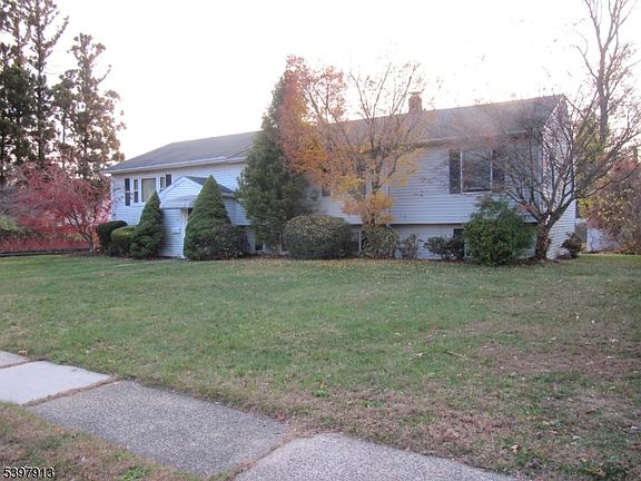 2nd image of 37 Atwood Pl