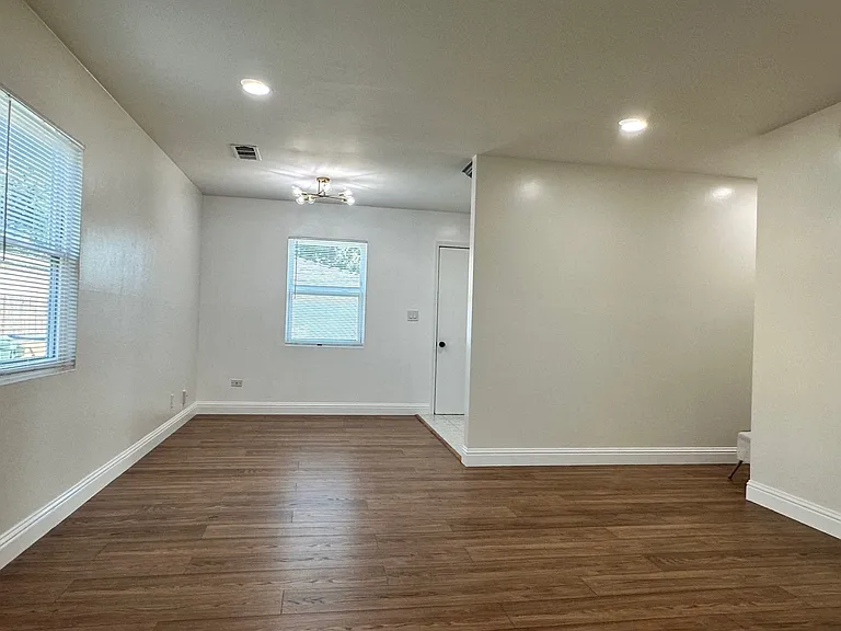 3609 Peckham Ave — Photo 6