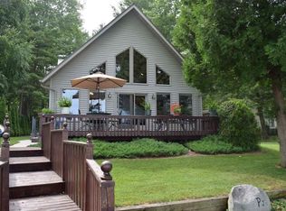 2336 Northeast Dr, Tawas City, MI 48763