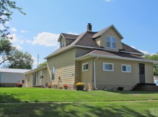 309 Main St, Earling, IA 51530