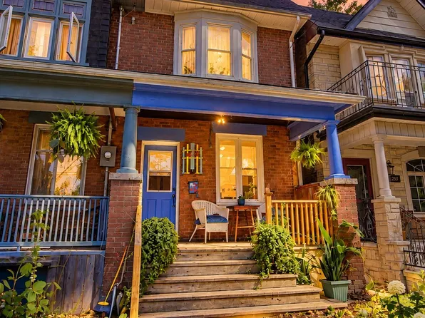 257 Bartlett Ave, Toronto, ON M6H 3G3