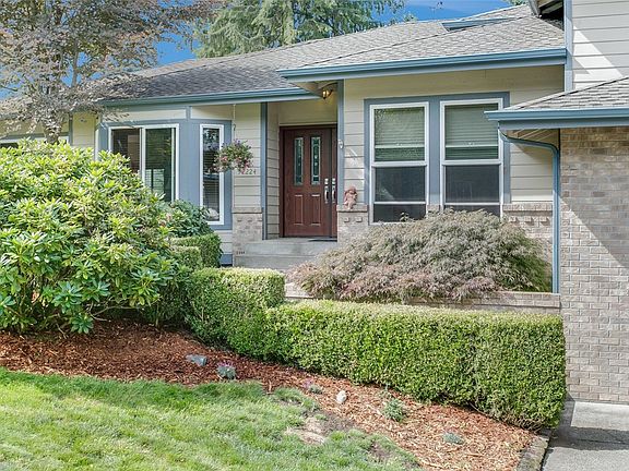 3rd image of 12224 229th Ave E