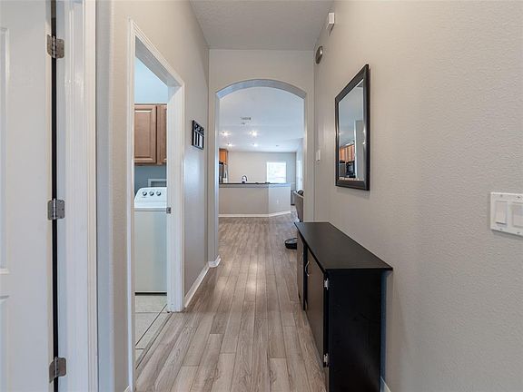 5th image of 13938 Chalk Hill Pl