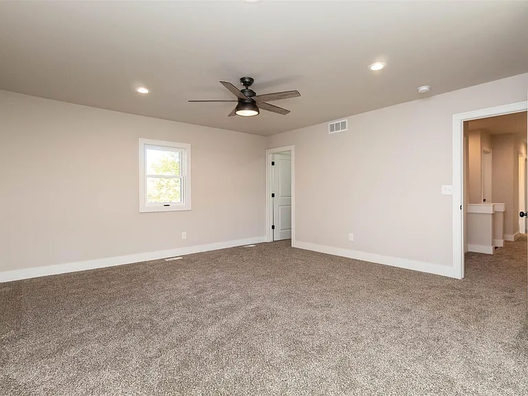 5485 Hammersmith Dr — Photo 28