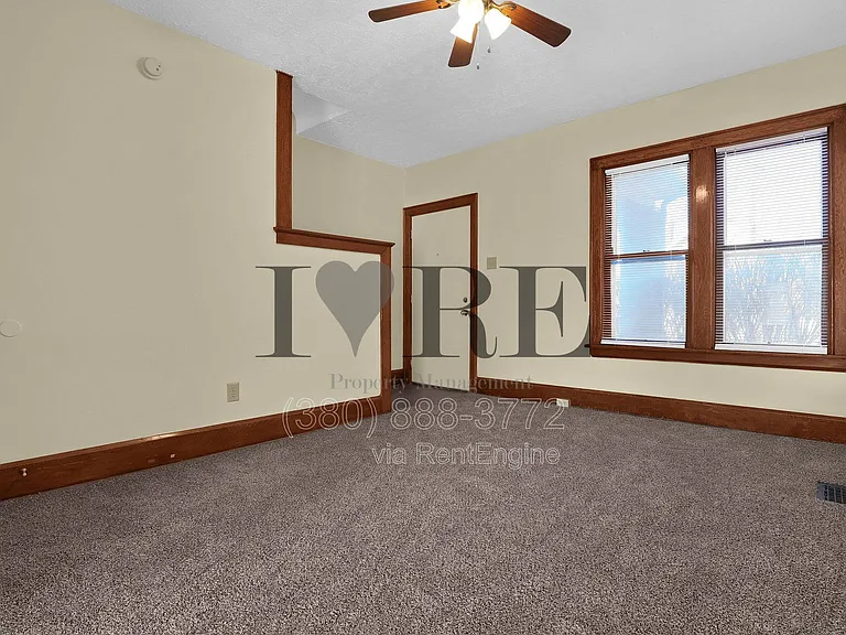 1257 E Livingston Ave — Photo 9