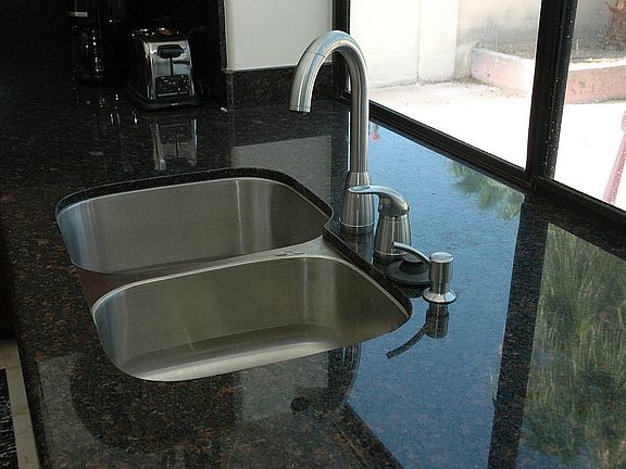 Undermount Sink - Granite