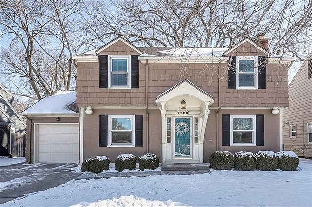 1st image of 7723 Ward Parkway Pl