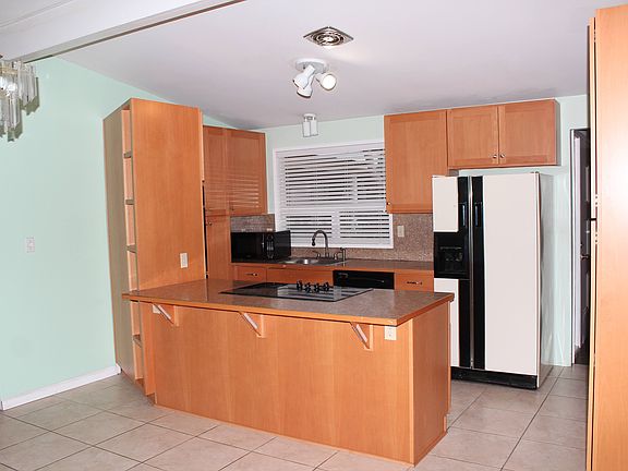 3rd image of 213 164th Ave NE