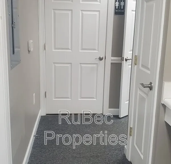 1931 J N Pease Pl #202 — Photo 19