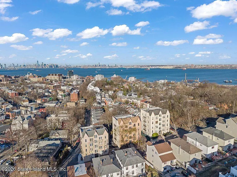 37 Avon Pl #4C — Photo 10