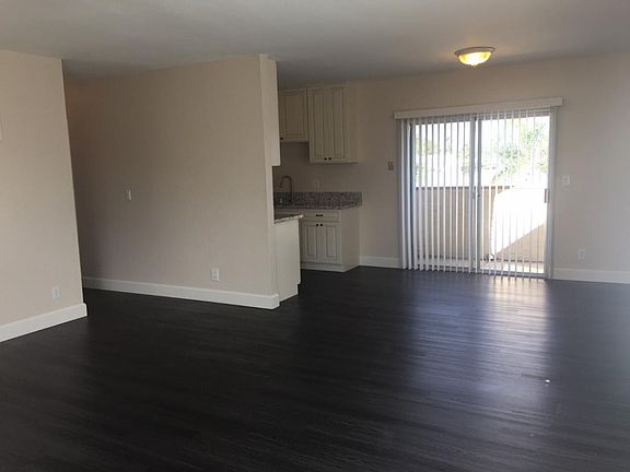 2nd image of 4524 40th St APT 4