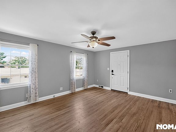 5th image of 442 Westshire Dr