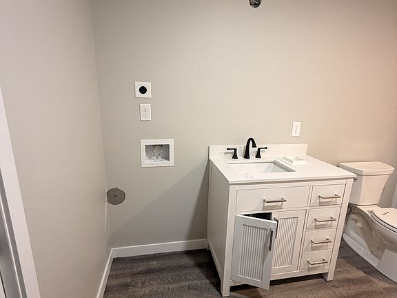3rd image of 216 Wilcox Pkwy #3