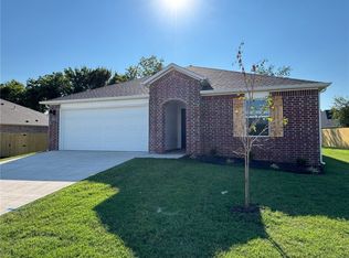525 Arizona St, Farmington, AR 72730