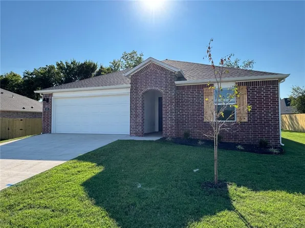 525 Arizona St, Farmington, AR 72730