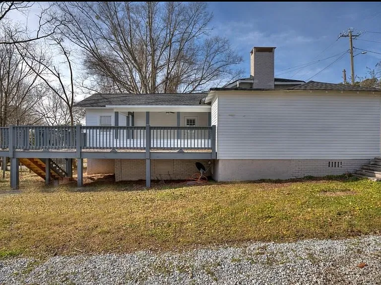 366 W Memorial Dr — Photo 4