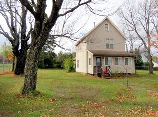 104 Queen Rd, Negaunee, MI 49866