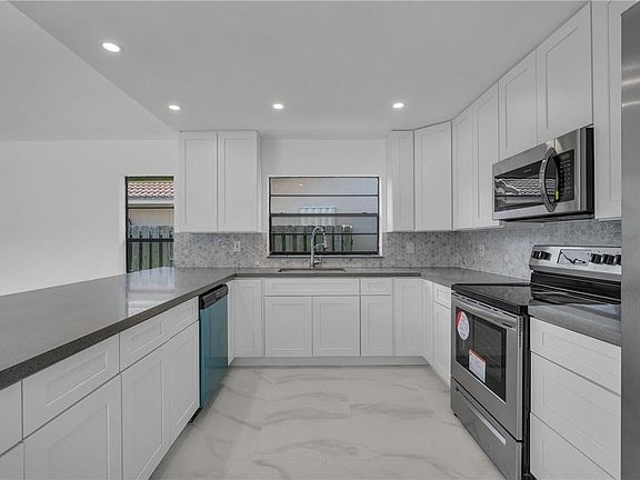 2nd image of 405 NW 113th Terrace