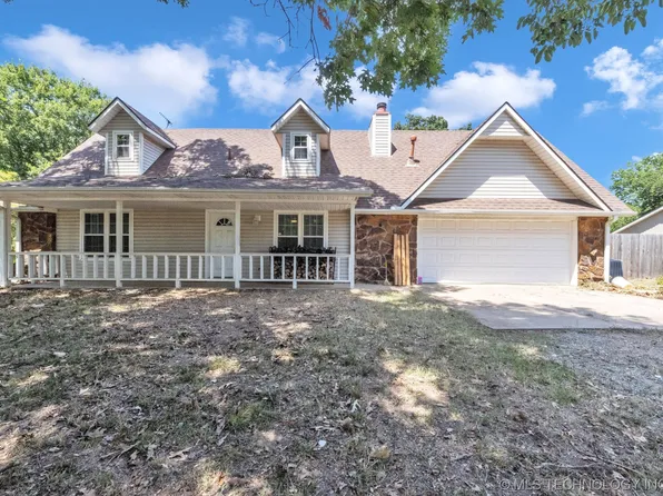 14365 E Glenwood Dr, Claremore, OK 74019