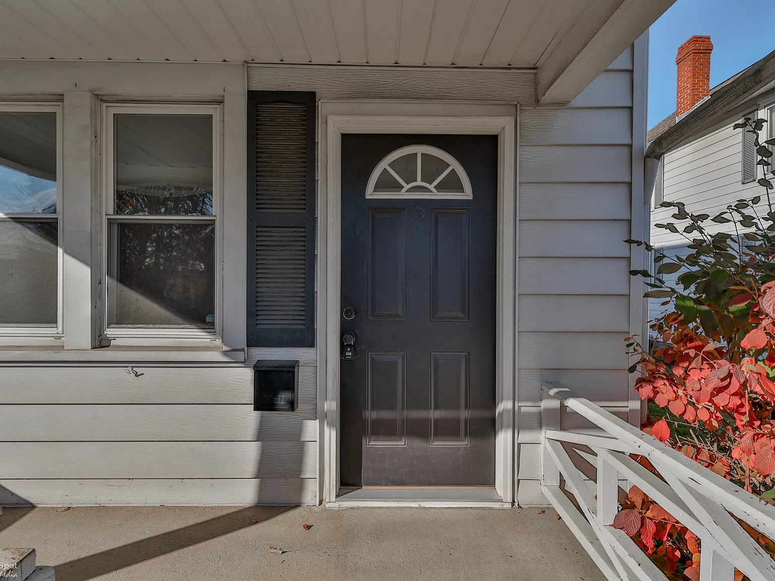 3 bed, 1314 sqft, $2,345 — Photo 3