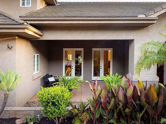 4th image of 15275 Eastvale Rd