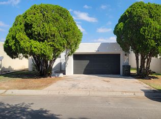 1906 Mountain Shadow Dr, Carlsbad, NM 88220