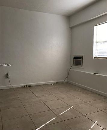 4th image of 140 NW 126th St