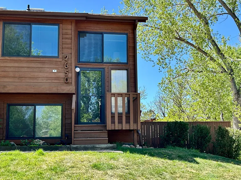 2650 Juniper Ave — Photo 2