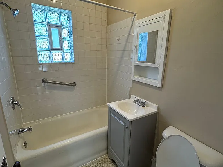 1054 56 S Mason 5934 #44 — Photo 19