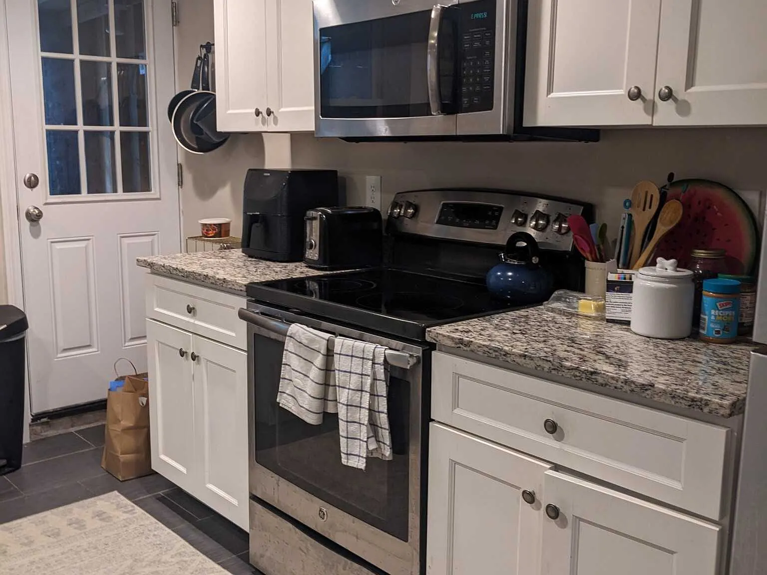 2 bed, 1.5 bath, $3,495 — Photo 2