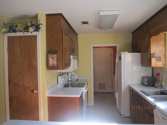3rd image of 5053 Saints Ln