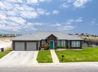 818 Lenora Ave, Del Rio, TX 78840