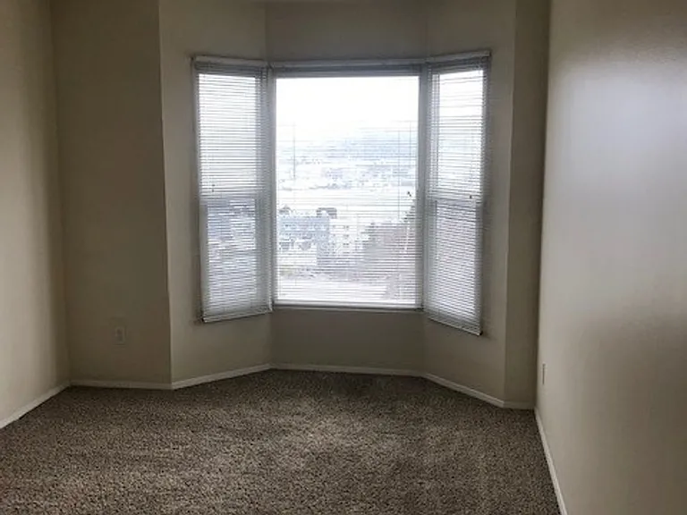 Galleon Apartments — Photo 10