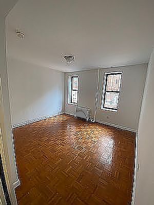 1st image of 203 E 27th St #3/5