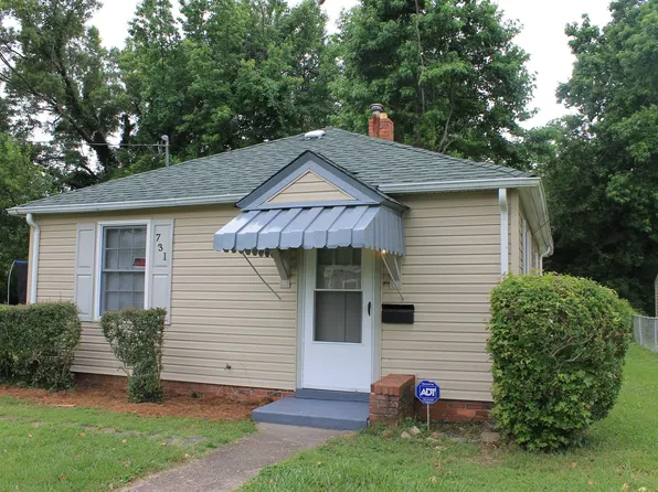 713 Downing St, Hampton, VA 23661