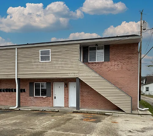 135 W Hendricks St Photo 1