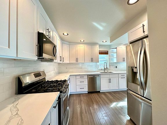 3rd image of 27811 NE 151st St