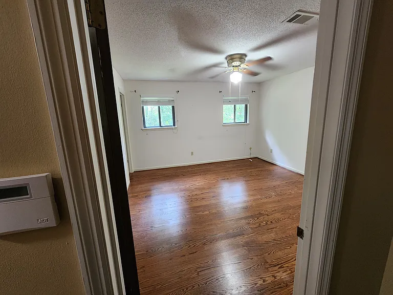 9920 Echo Valley Ct — Photo 9