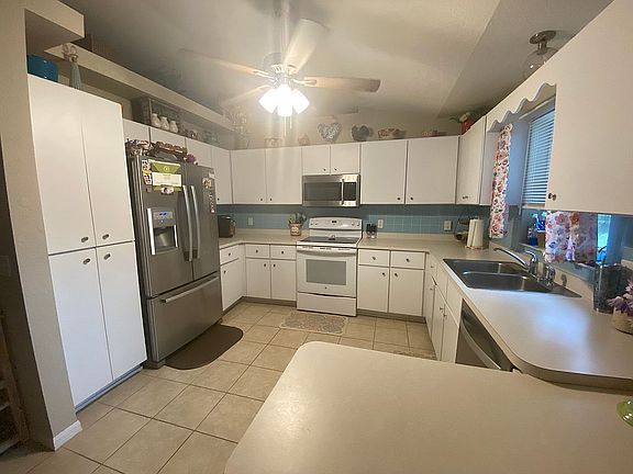 2nd image of 690 NE 130th Ct