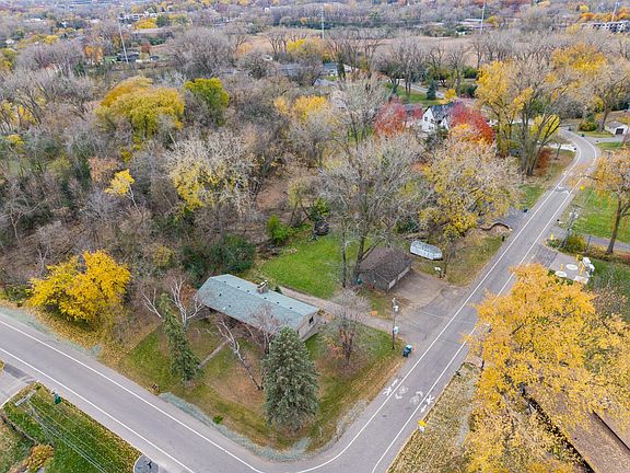 3rd image of 115 Peninsula Rd