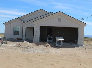 6048 W Shipp Dr, Golden Valley, AZ 86413