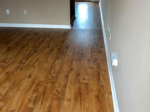 4th image of 2204 Todd Ln #A