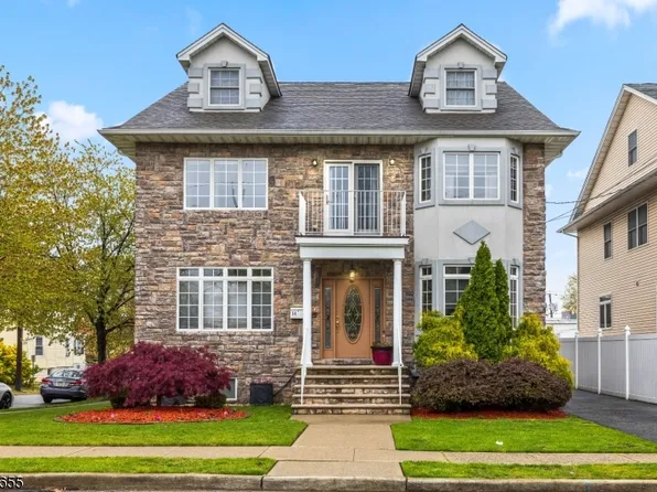54 Grand Pl, Kearny Town, NJ 07032
