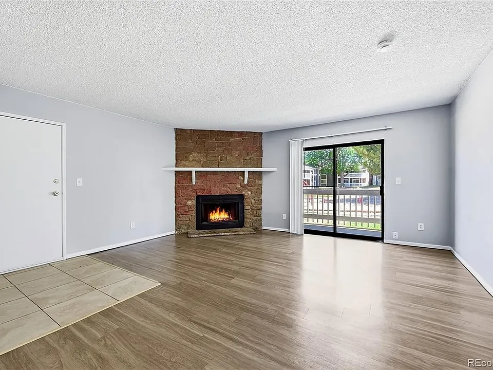 18034 E Ohio Ave #103