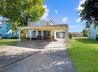 1135 3rd Ave N, Texas City, TX 77590