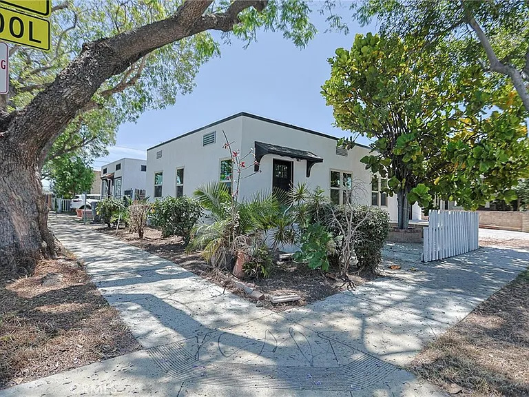 401 S Garnsey St — Photo 1