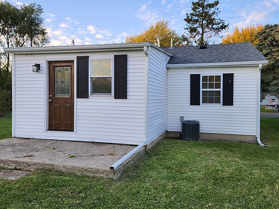 4th image of 341 Mount Auburn St