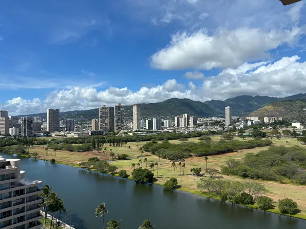 2415 Ala Wai Blvd, Honolulu, HI