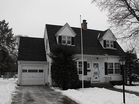 1st image of 1239 Blaine Ave
