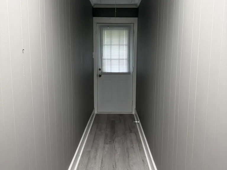 611 Everette St — Photo 15